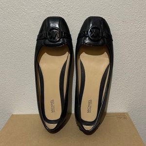 Michael Kors flats! Black! Size 11M. LIKE NEW!